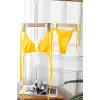 Kadın Sarı Yandan Bağlamalı Tangalı Üçgen Bikini Mayo Takımı – Modern, Konforlu ve Günlük Kombinlere Uygun