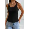 Kadın Siyah Kolsuz Kalın Askılı Uzun Crop Top Bluz & Atlet – Şık, Rahat ve Kolay Kombinlenebilir