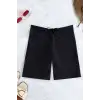 Kadın Siyah Önden Bağcıklı Deniz Şortu – Modern ve Şık Tasarım