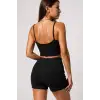 Kadın Siyah Şortlu Kaşkorse Gecelik Takım – Modern, Konforlu ve Günlük Kombinlere Uygun
