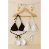 Kadın Siyah ve Beyaz Minimal Kesim Üçgen Bikini Üstü – Modern ve Şık Tasarım