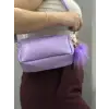 Ponpon mor cilt çanta