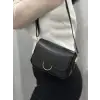 Siyah cilt mossi çanta