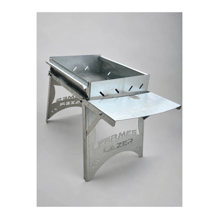 Lazer Metal F1 Katlanır Çelik Mangal – Yan Masalı, Portatif Kamp ve Piknik Mangalı 40×30 cm GALVANİZ