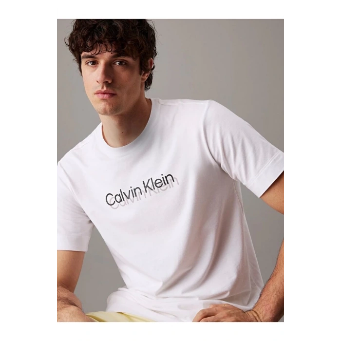 Calvin Klein Beyaz Yuvarlak Yaka Erkek T-Shirt