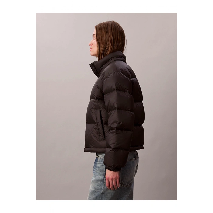 Kadın Marka Logolu Fermuar Ve Kapüşon Detaylı Şık Görünüşlü Kışlık Kullanıma Uygun Siya