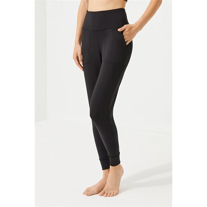 Siyah Yüksek Bel Çift Cepli Kadın Jogger Eşofman Altı