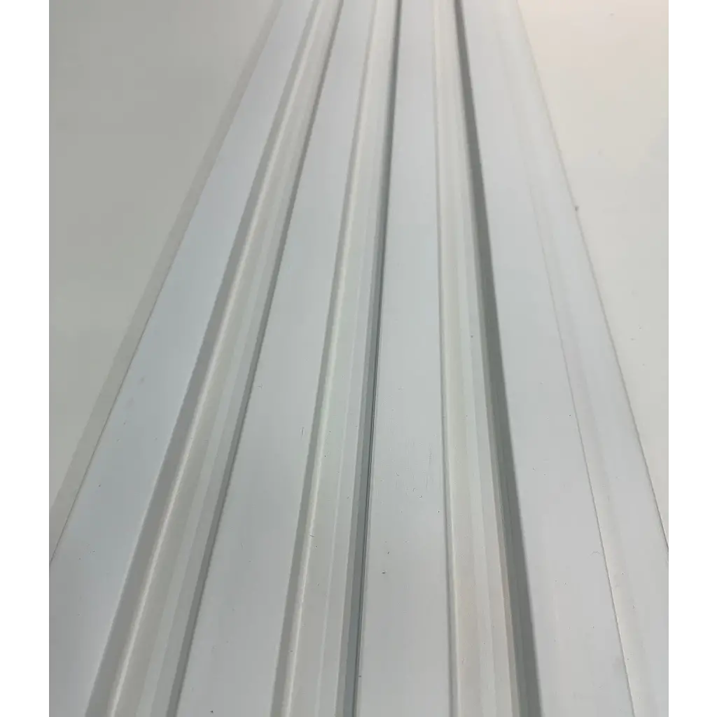 Beyaz Polimer Lambri Duvar ve Tavan Paneli - 18mm