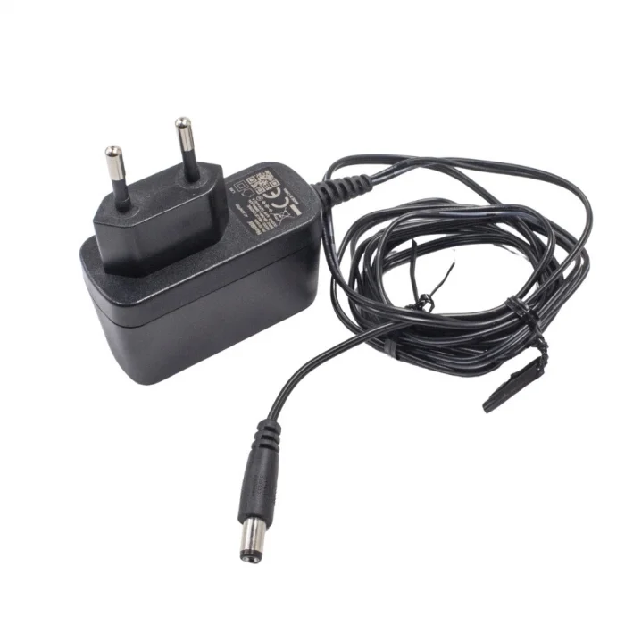 NetBit 12V 0.7A Adaptör