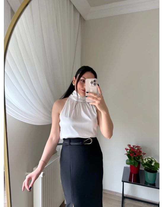 Boğazlı Kolsuz Bluz Ekru