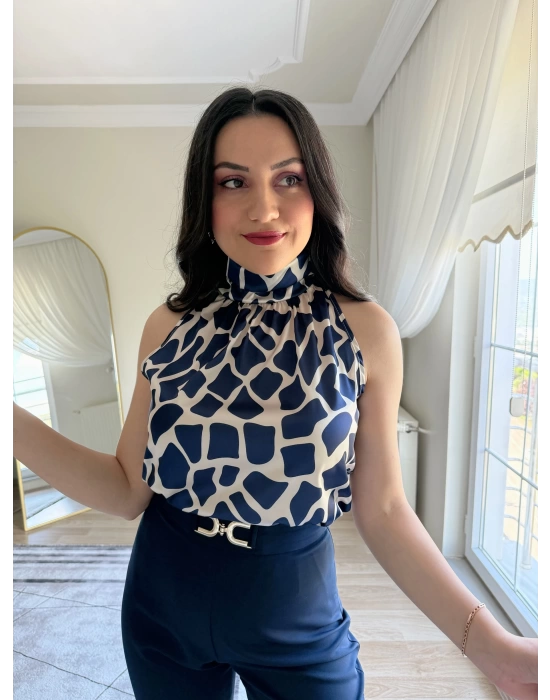 Boğazlı Kolsuz Emprime Bluz Mavi