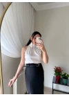 Boğazlı Kolsuz Bluz Ekru