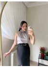Boğazlı Kolsuz Bluz Gri