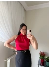 Boğazlı Kolsuz Bluz Kırmızı