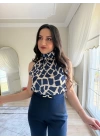Boğazlı Kolsuz Emprime Bluz Mavi