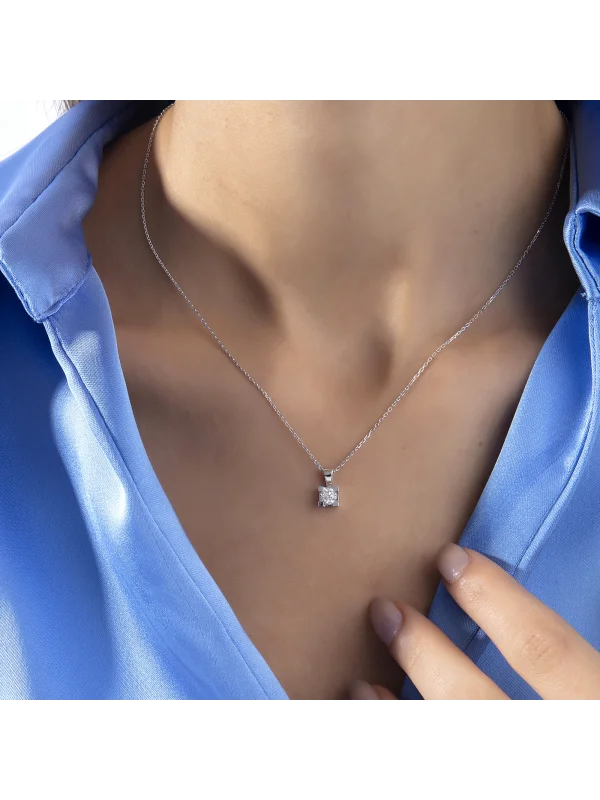 0.18 Ct F SI 2.08 gr 14 K JWD Pırlanta Tek Taş Kolye