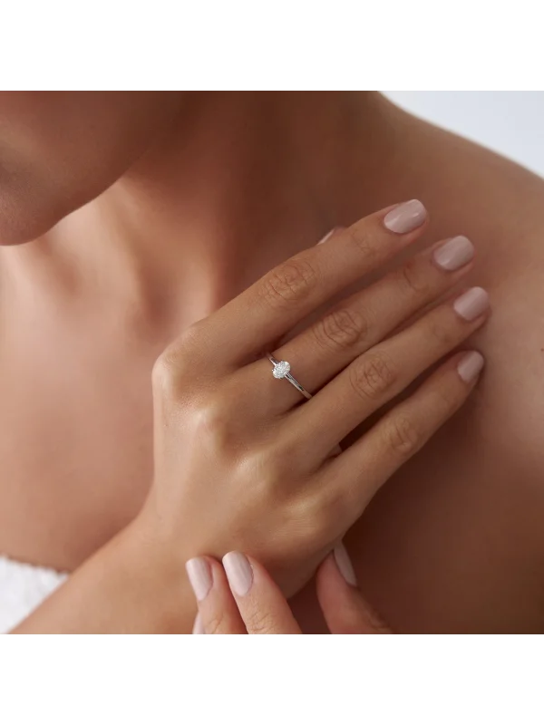 0.39 Ct F SI 1.99 gr 14 K JWD Pırlanta Oval Tek Taş Yüzük