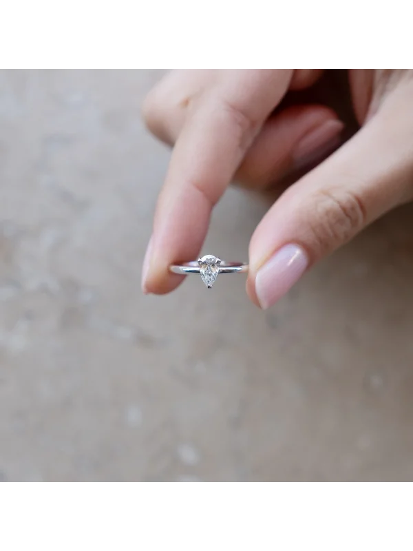 0,51 CT G / VS Pırlanta Damla Yüzük