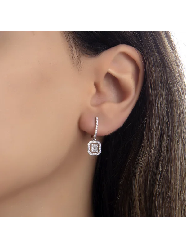 0.54 Ct F Vs-SI 2.03 gr 8 K JWD Pırlanta Baget Küpe