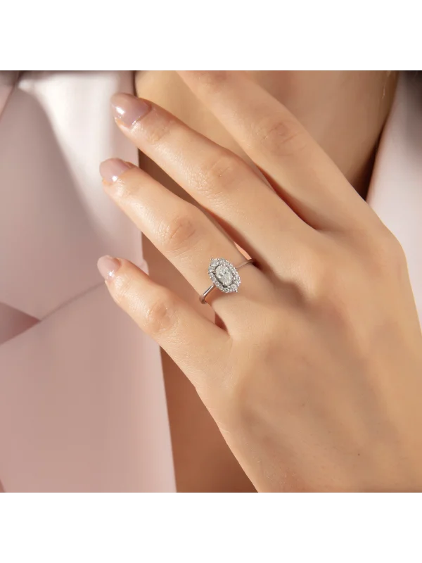 0.54 Ct F SI 2.55 gr 14 K JWD Pırlanta Oval Yüzük