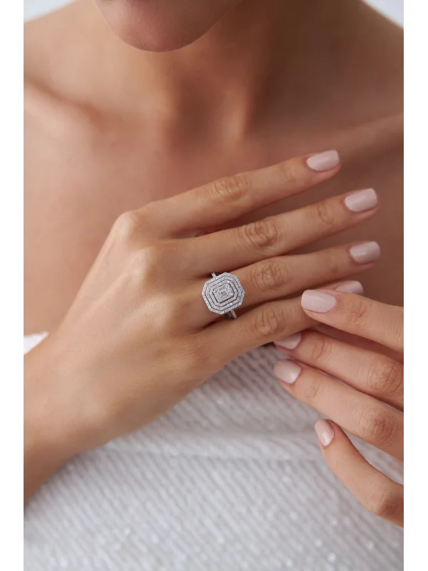 0,82 Ct F SI Pırlanta Baget Yüzük