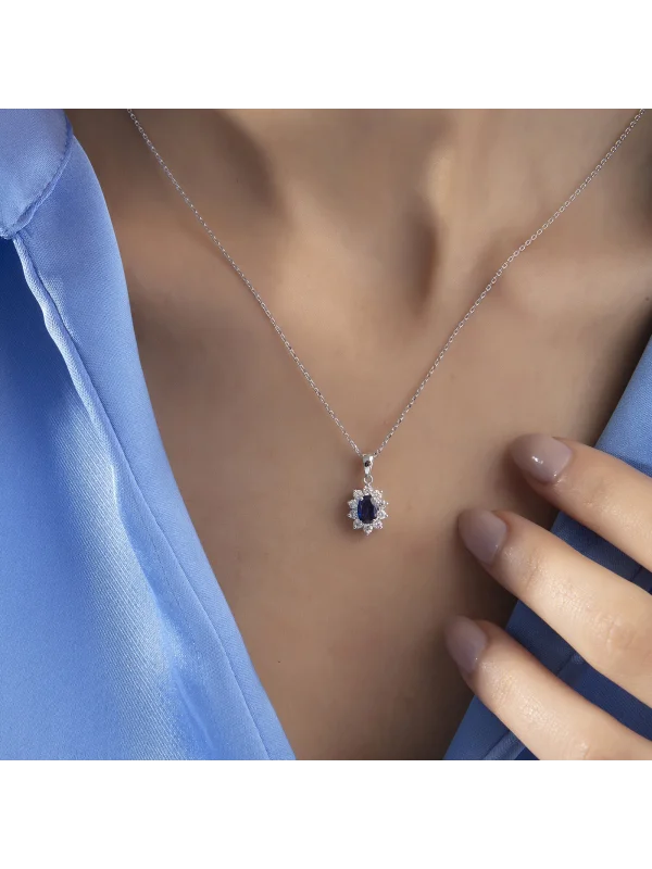 0.84 Ct F SI 2.83 gr 14 K JWD Pırlanta Safir Kolye