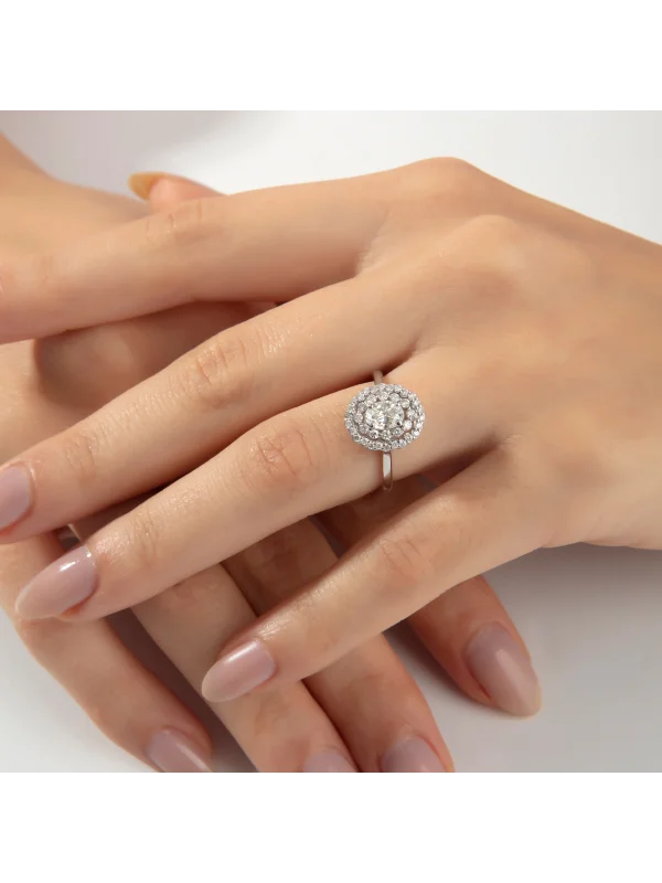 0.96 Ct F SI 3.45 gr 14 K JWD Pırlanta Oval Yüzük