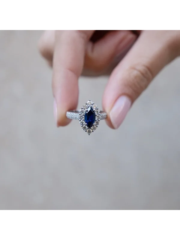 2,30 CT F-G / VS-SI Pırlanta Renkli Taş Yüzük