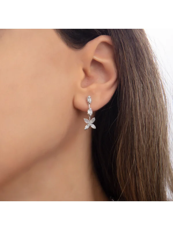 0.82 Ct F Si 2.15 gr 14 K JWD Pırlanta Baget Küpe