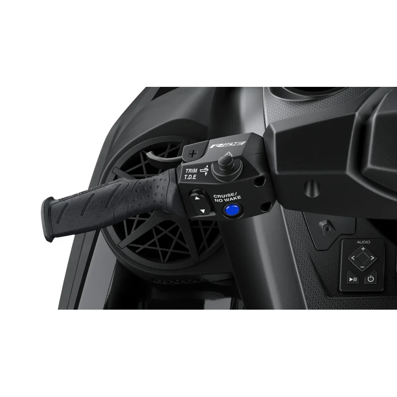 YAMAHA JET SKI FX Cruiser SVHO