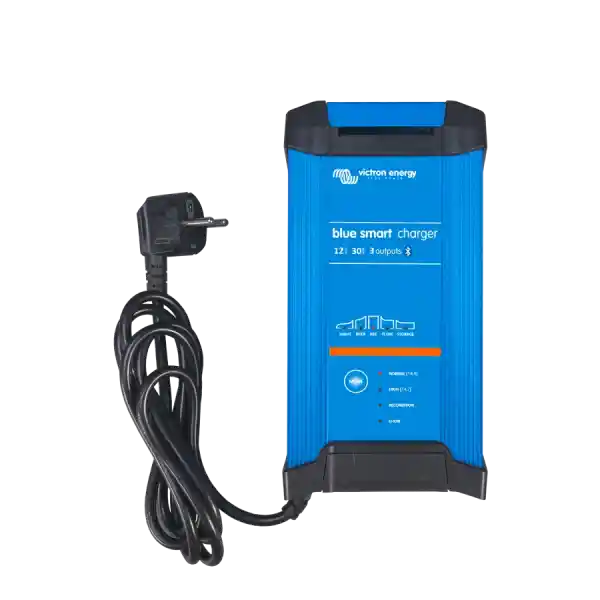 BLUE SMART IP22 CHARGER 12V/30A(3)
