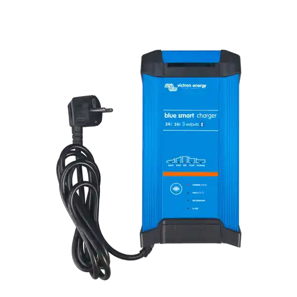 BLUE SMART IP22 CHARGER 24V/16A(3)