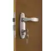 Sindirli kapı kilidi seti. Klasik içeri sağ