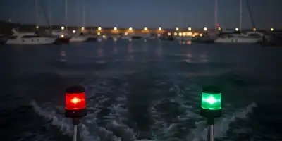 Seyir Feneri Nedir? Tekne Boyuna Göre Zorunlu Fenerler ve Seçim Rehberi