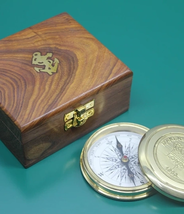 Ahşap Kutulu Pirinç Pusula 16221