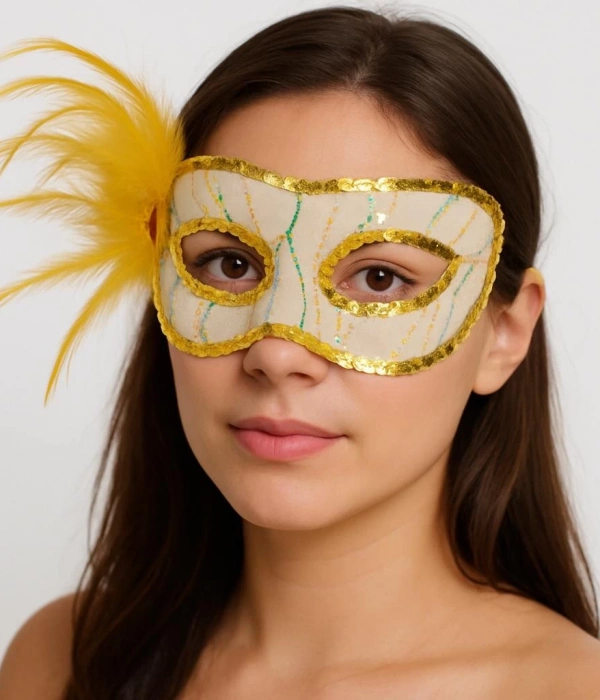 Altın Renk Yandan Tüylü Pul Payet İşlemeli Parti Maskesi 23x12 Cm