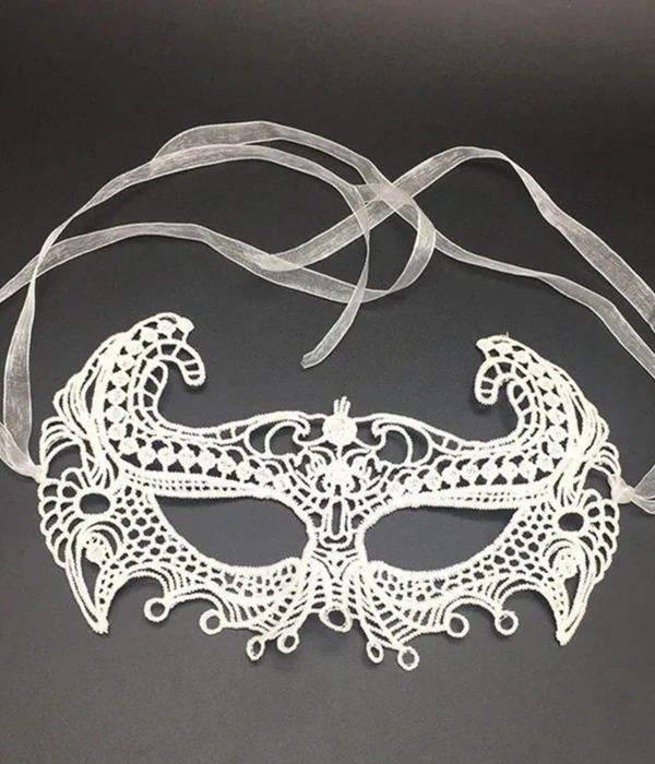 Beyaz Renk Dantel Kesim Dantel İşlemeli Balo Parti Maskesi 1 No