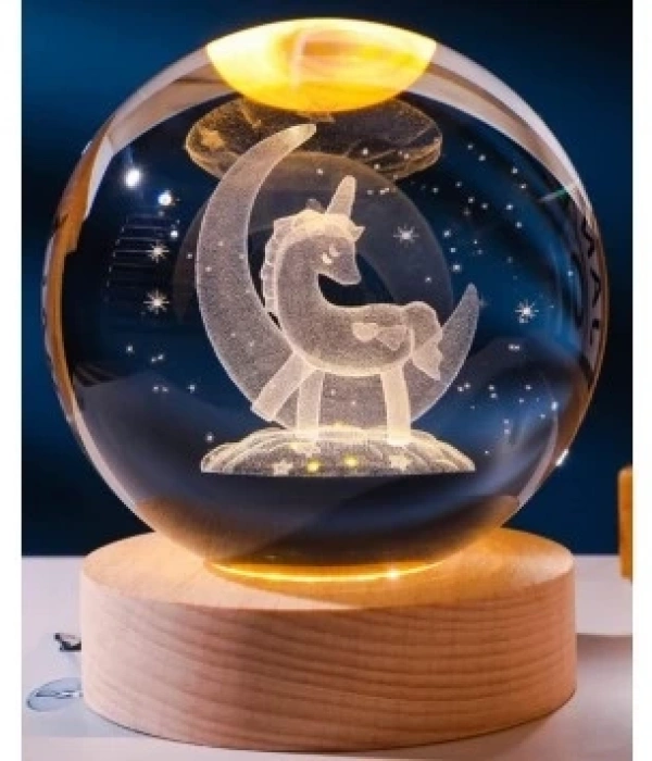Dekoratif Ay İçinde Unicorn Tasarımlı Ahşap Altlıklı Işıklı Cam Küre Cam:8cm Ahşap:2cm Büyük Boy