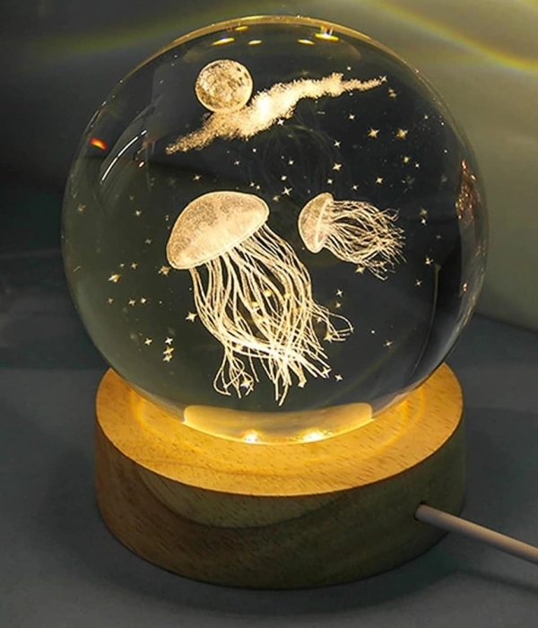 Dekoratif Deniz Anası Tasarımlı Ahşap Altlıklı Işıklı Cam Küre Büyük Boy Cam:8cm Ahşap:2cm