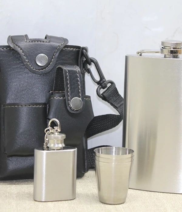 Deri Kılıflı Matara Seti Alk3928