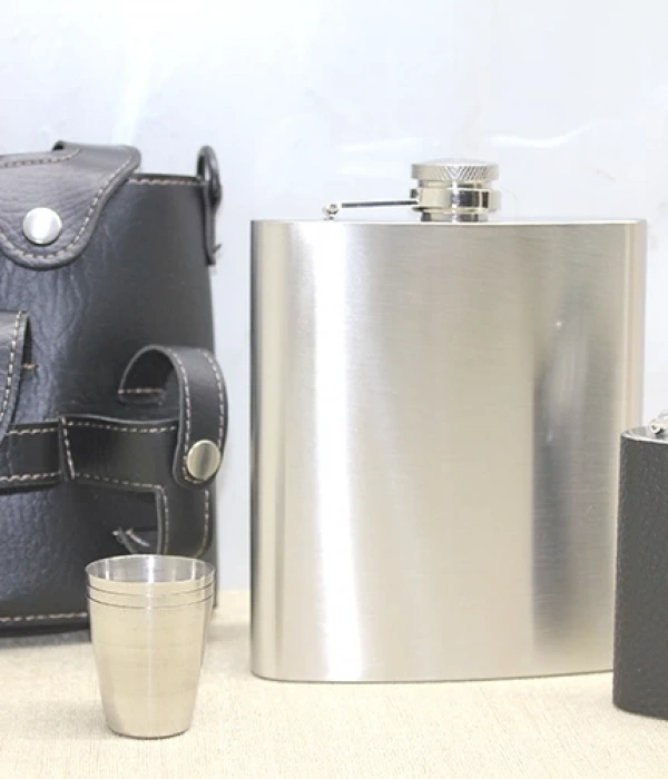 Deri Kılıflı Matara Seti Alk3930