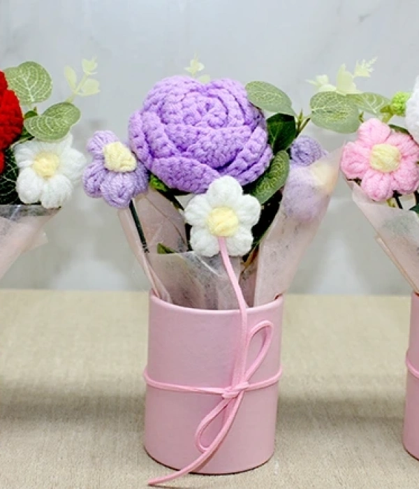 El Örgüsü Saksida Gül Buketi Alk4966