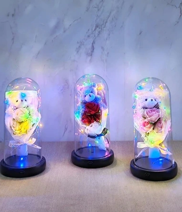 Işıklı Müzikli Fanus İçinde Sevimli Ayıcıklı Gül Buketi  Alk5002