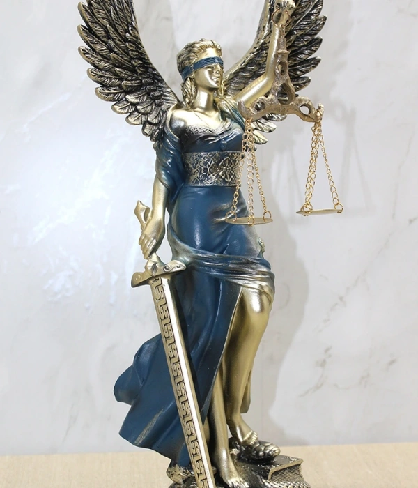 Kanatlı Adalet Biblosu Alk4417