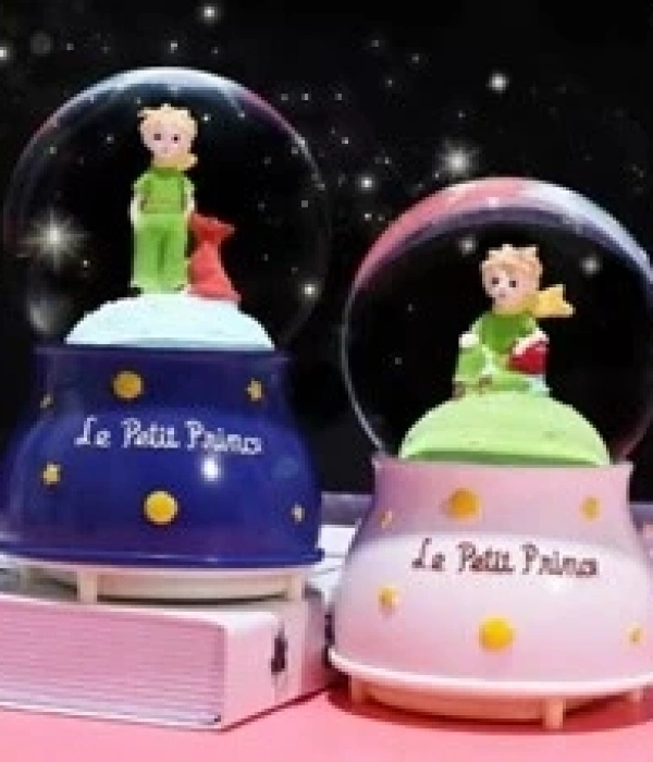 Küçük Boy Küçük Prens Kar Küresi Işıklı 6.5 Cm