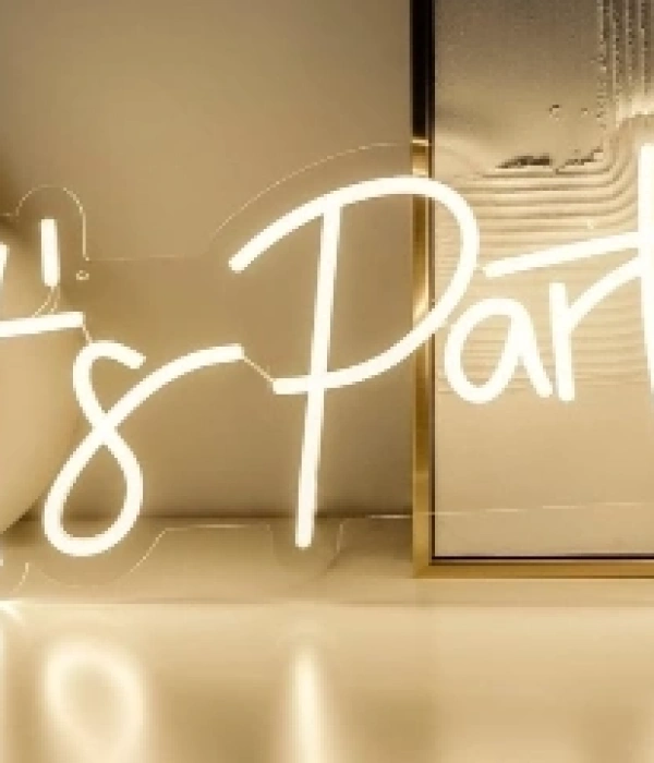 Lets Party Yazılı Neon Led