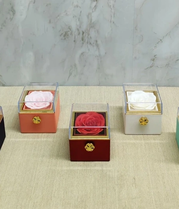 Romantik  Gül Yüzük Kutusu Kare Alk5008