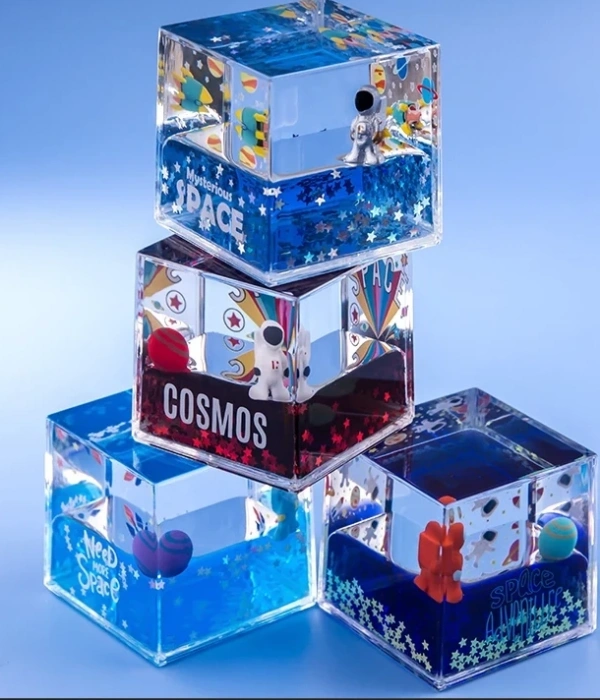 Uzay Temalı Masaüstü Süs