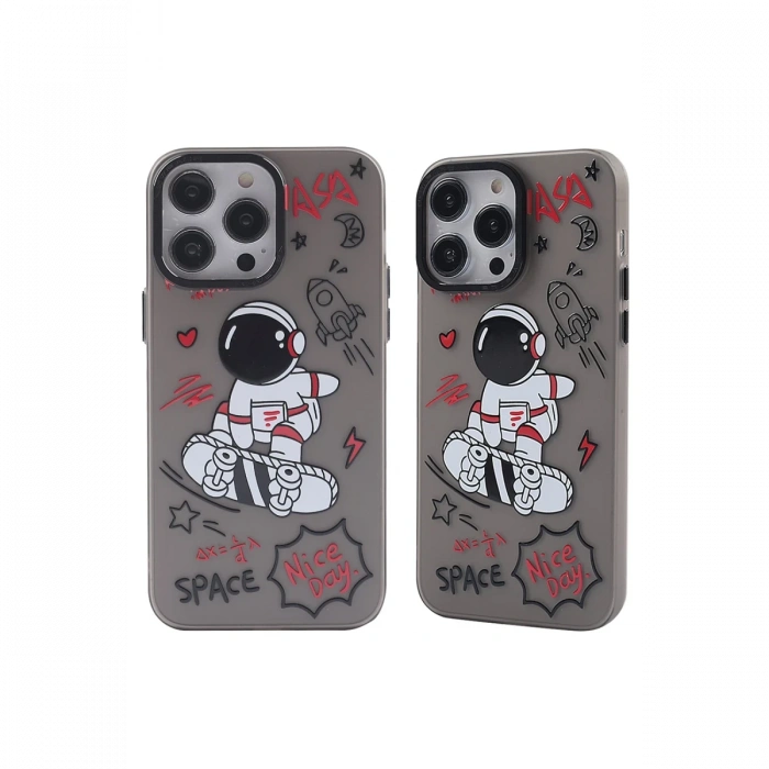 iPhone 13 Pro Max Kılıf Prada Desenli Kapak