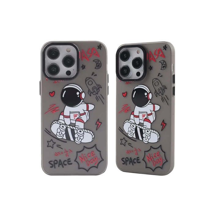 Newface iPhone 14 Pro Max Kılıf Prada Desenli Kapak